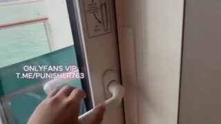 คลิปหลุดทางบ้าน น้องมินตรา Mintra4444 เปลี่ยนบรรยากาศล่อกันบนเรือเสียวสะบัด